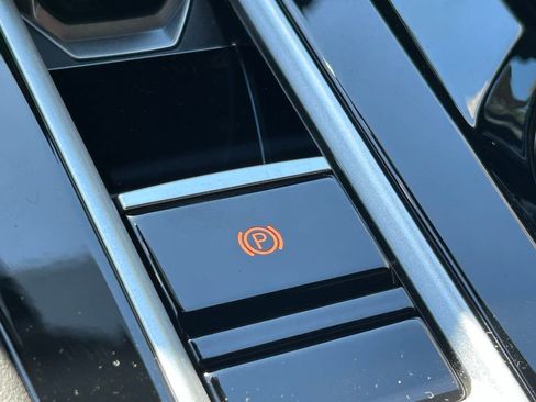 New 2026 Volkswagen Atlas Cross Sport SE image 60