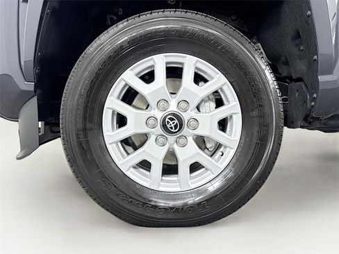 Certified 2024 Toyota Tacoma SR5 image 12