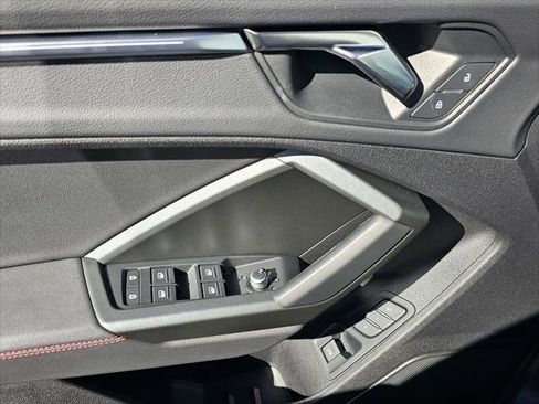 Used 2025 Audi Q3 2.0T Premium Plus w/ Premium Plus Package image 10