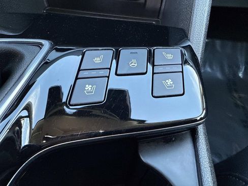 Used 2023 Kia Sportage SX image 38