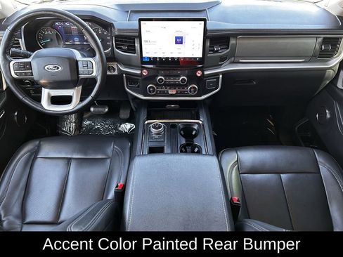 Used 2024 Ford Expedition Max XLT image 11