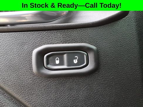 Used 2021 Jeep Wrangler Unlimited Sport AWD/4WD image 18