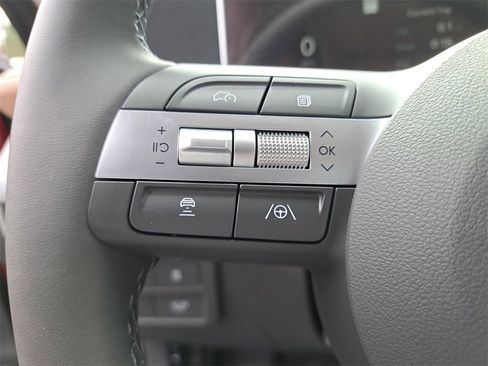 New 2025 Hyundai Sonata Limited image 17