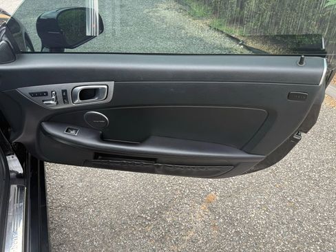 Used 2018 Mercedes-Benz SLC 300 image 29