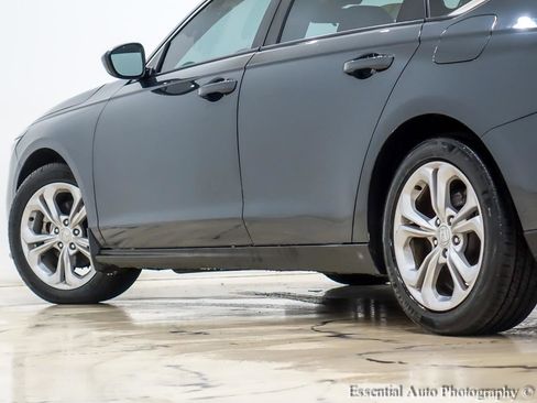 Used 2023 Honda Accord LX image 11