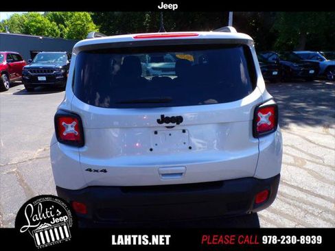 Certified 2020 Jeep Renegade Altitude w/ Cold Weather Group AWD/4WD image 8