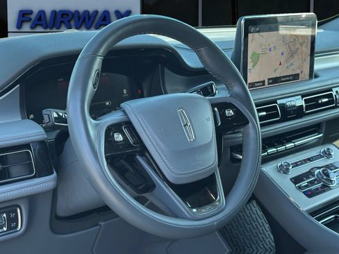 Used 2020 Lincoln Aviator Reserve w/ Class IV Trailer Tow Package AWD/4WD image 15