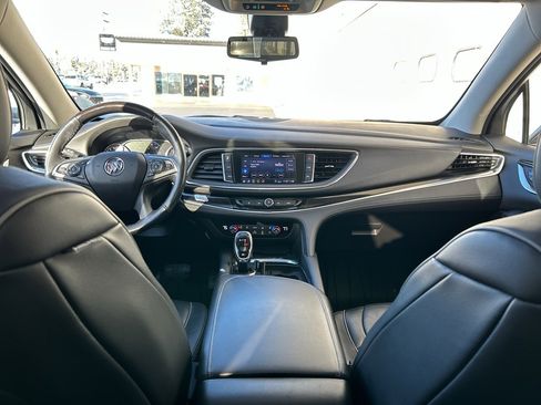 Used 2021 Buick Enclave Avenir image 17