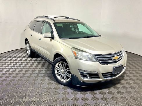Used 2015 Chevrolet Traverse LT w/ Style and Technology Package AWD/4WD image 5