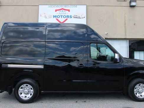 Used 2021 Nissan NV 2500 SV w/ Back Door Glass Package RWD image 4