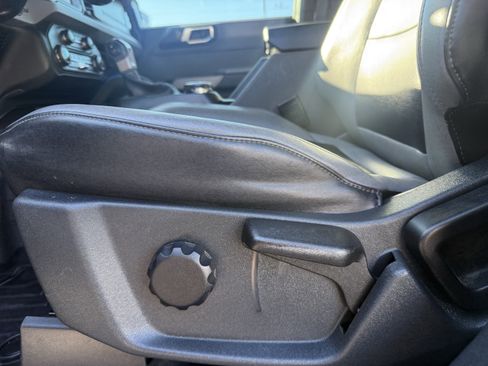 Used 2022 Ford Bronco Black Diamond image 20