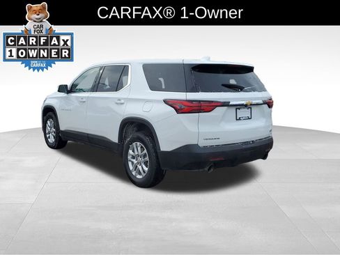 Used 2023 Chevrolet Traverse LS w/ Safety Package image 4