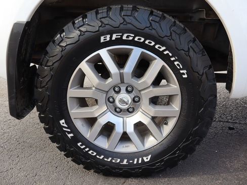 Used 2011 Nissan Frontier SL w/ Moonroof Pkg image 44