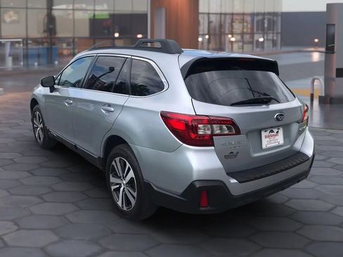 Used 2018 Subaru Outback 2.5i Limited AWD/4WD image 5