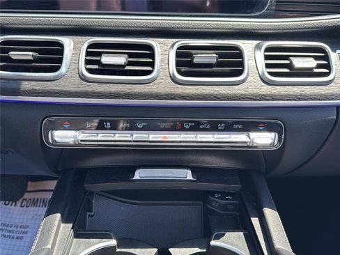 Used 2022 Mercedes-Benz GLE 350 4MATIC image 11