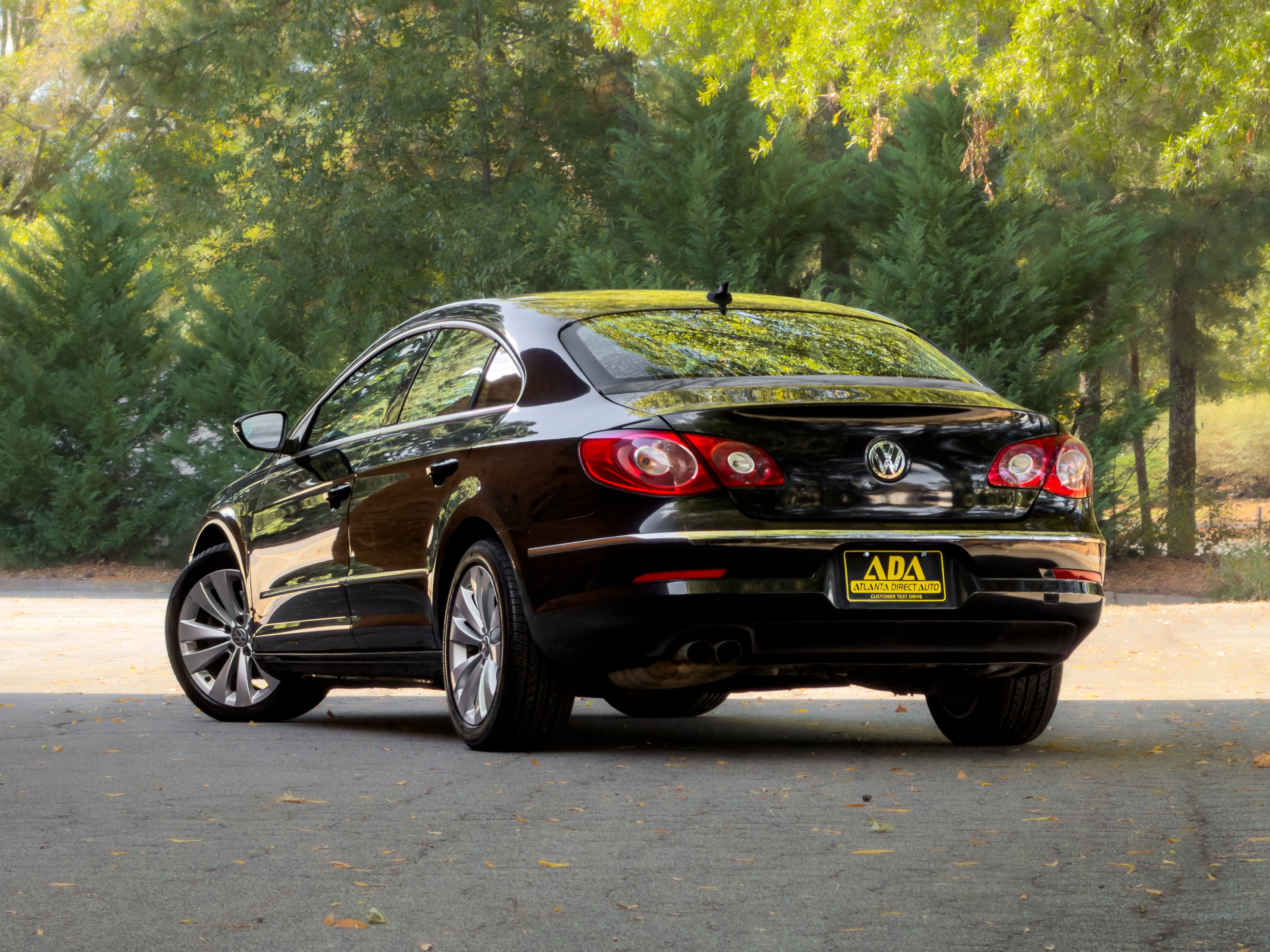 Used 2010 Volkswagen CC Sport FWD image 3