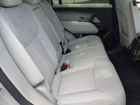 Certified 2025 Land Rover Range Rover Sport SE AWD/4WD image 22