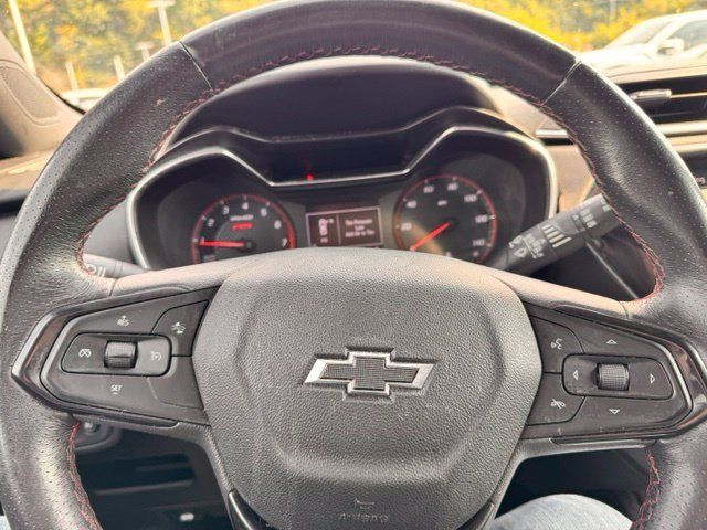 Used 2021 Chevrolet TrailBlazer RS w/ Sun and Liftgate Package AWD/4WD image 21