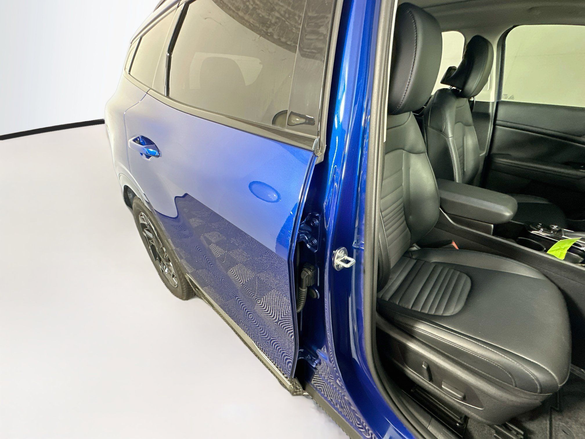 Used 2025 Kia Sportage SX FWD image 28