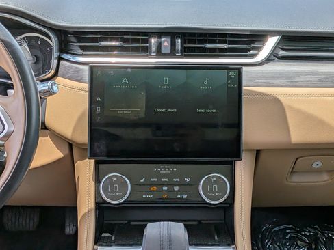 Used 2022 Jaguar F-PACE S AWD/4WD image 20