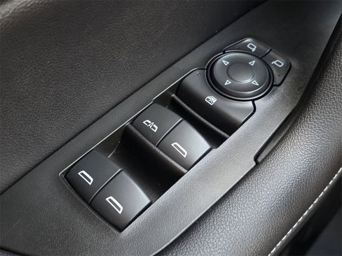 Used 2025 Chevrolet Blazer LT image 23