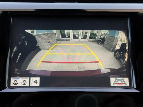 Used 2018 Toyota Camry XSE image 40