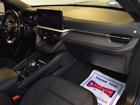 Used 2025 Ford Explorer ST-Line RWD image 10