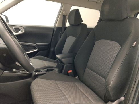 Used 2022 Kia Soul LX w/ Technology Package image 17
