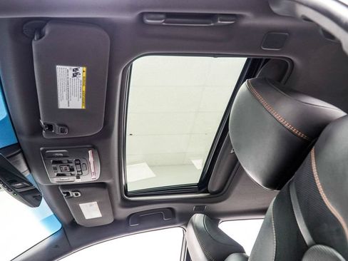Used 2020 Toyota Avalon Touring w/ All Weather Liner Package FWD image 40