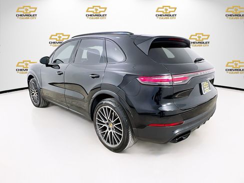 Used 2023 Porsche Cayenne Platinum Edition AWD/4WD image 4