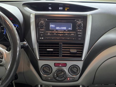 Used 2013 Subaru Forester 2.5X image 16