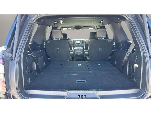 Used 2021 Ford Expedition Limited image 10
