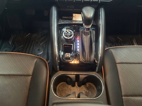 Used 2023 GMC Canyon AT4 w/ AT4 Premium Package AWD/4WD image 21