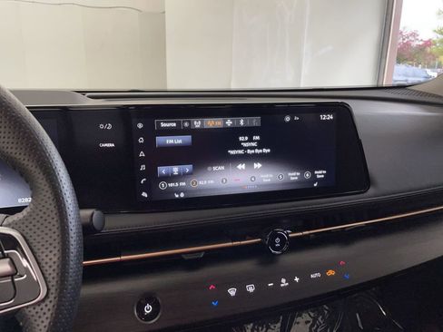 Certified 2024 Nissan Ariya ENGAGE e-4ORCE image 24