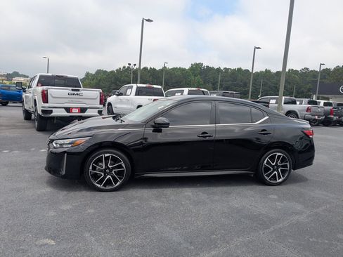 Used 2024 Nissan Sentra SR FWD image 8