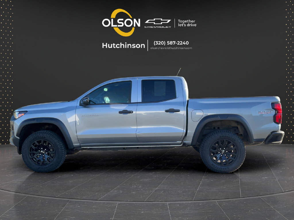 Certified 2024 Chevrolet Colorado Trail Boss w/ Technology Package AWD/4WD image 3