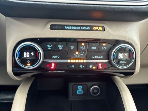 Used 2021 Ford Escape SE w/ Convenience Package image 36