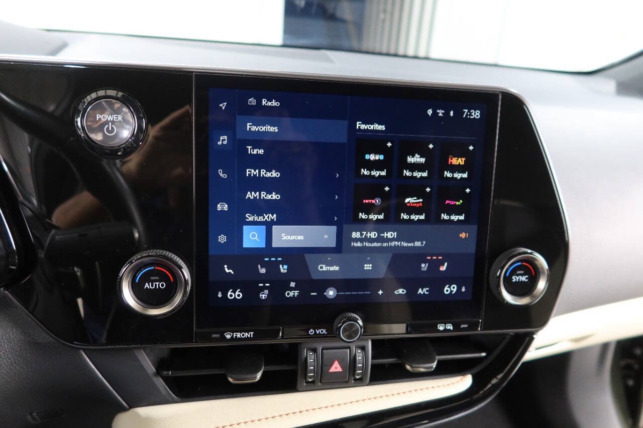 Used 2024 Lexus NX 350h AWD image 22