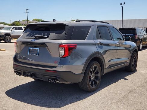Used 2023 Ford Explorer ST w/ Equipment Group 401A AWD/4WD image 4