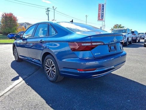 Used 2021 Volkswagen Jetta SE image 4