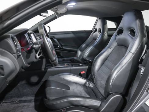 Used 2013 Nissan GT-R Premium AWD/4WD image 32