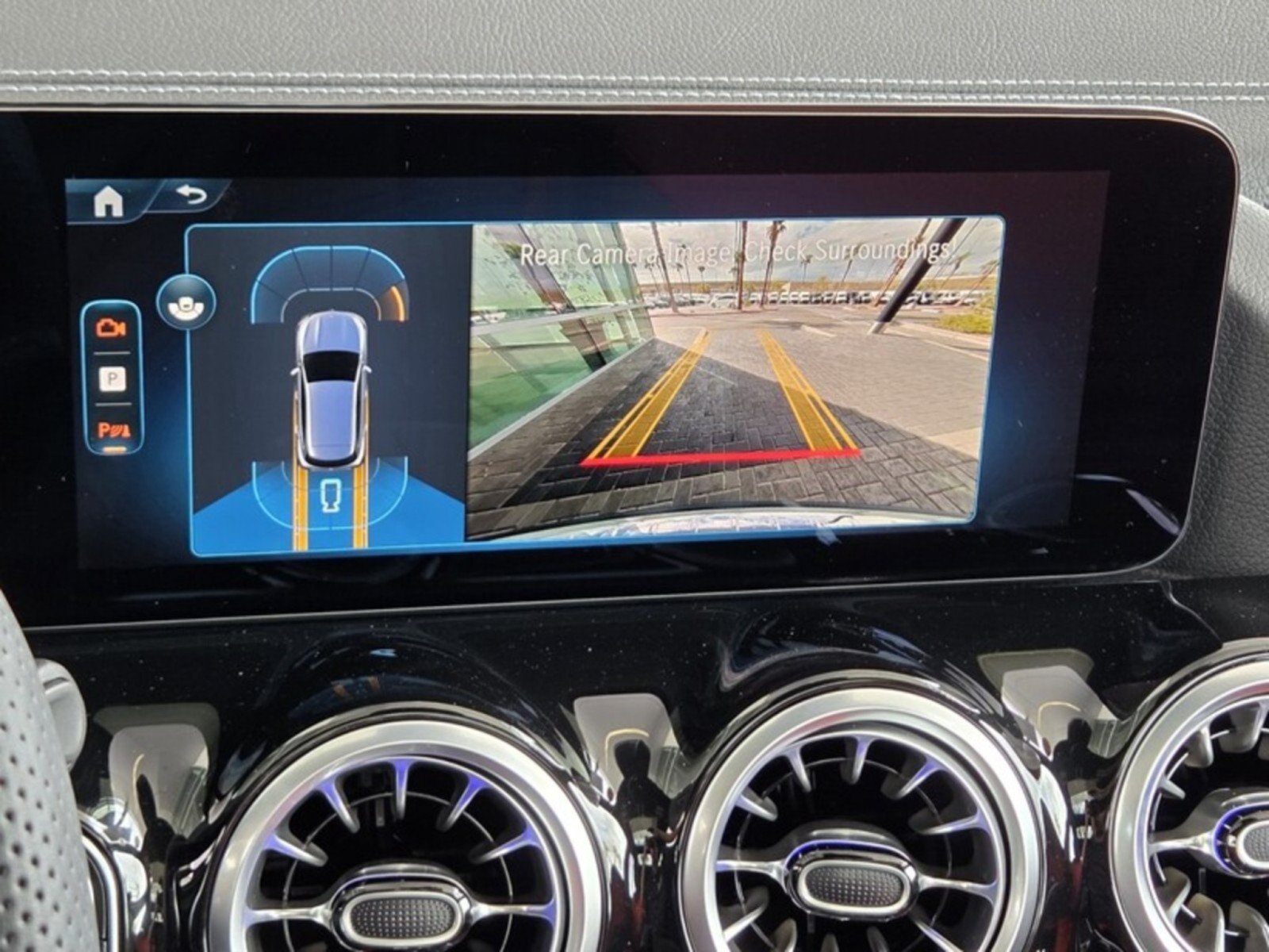 Certified 2026 Mercedes-Benz GLA 35 AMG 4MATIC image 30