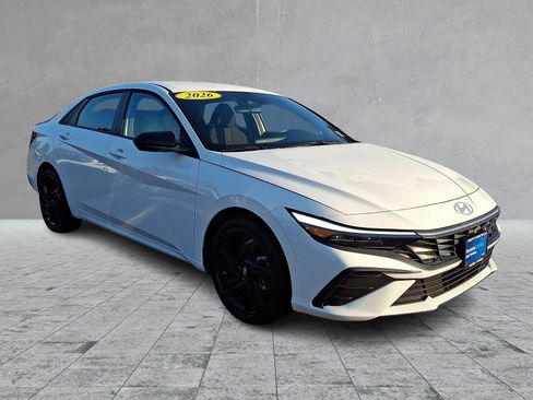 Used 2026 Hyundai Elantra SEL FWD image 3