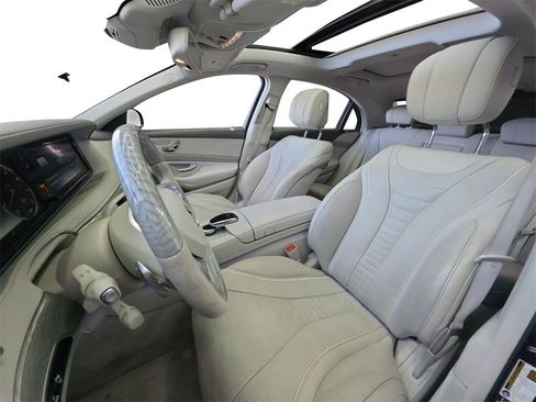 Used 2016 Mercedes-Benz S 550 Sedan image 14
