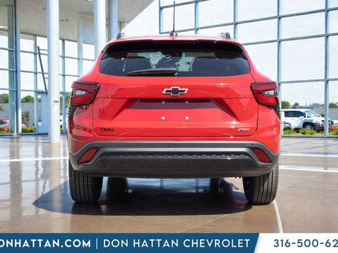 New 2026 Chevrolet Trax RS w/ Sunroof Package FWD image 26