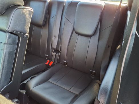 Used 2021 Mercedes-Benz GLB 250 image 18