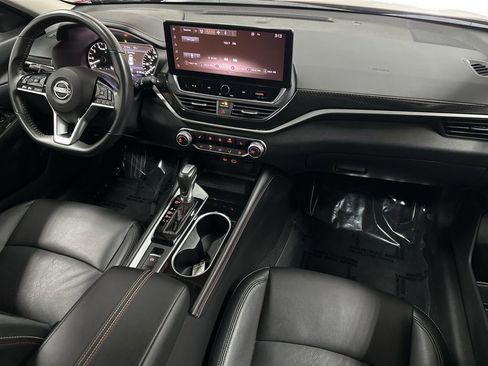 Used 2023 Nissan Altima 2.5 SR w/ SR Premium Package AWD/4WD image 12