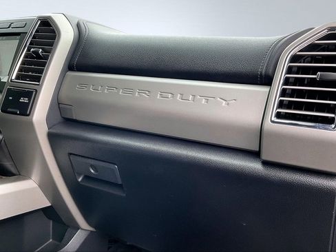Used 2017 Ford F250 Lariat w/ Lariat Value Package image 15