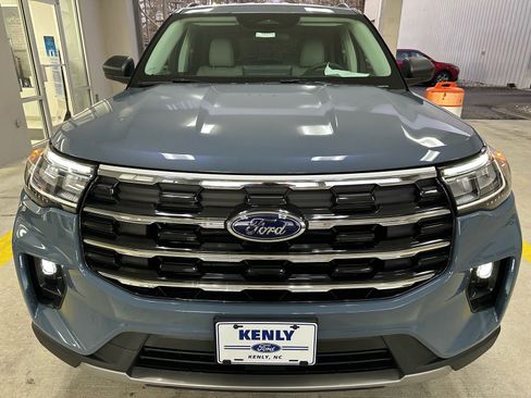 New 2026 Ford Explorer Active image 6