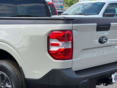 Used 2025 Ford Maverick XLT w/ Equipment Group 301A AWD/4WD image 9